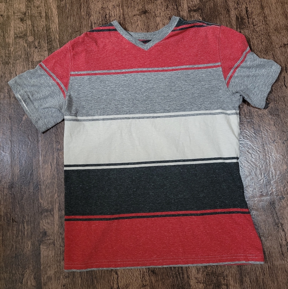 Wonder Nation Boys Red Gray Black V-Neck Tee